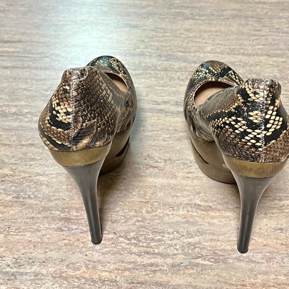 Jessica Simpson Croco platform high heels - Picture 2 of 16